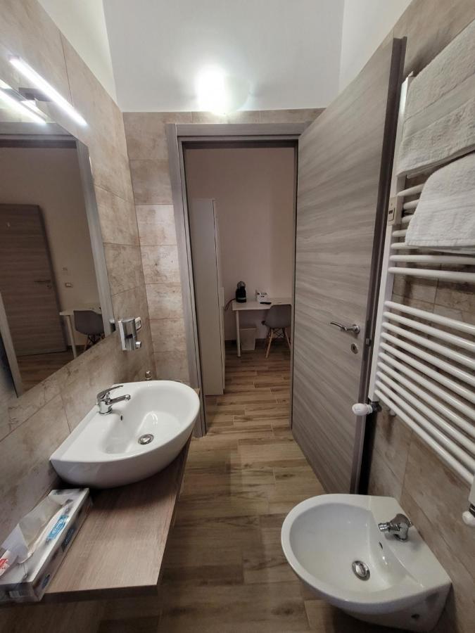Tiber Rooms Testaccio Rom Exteriör bild